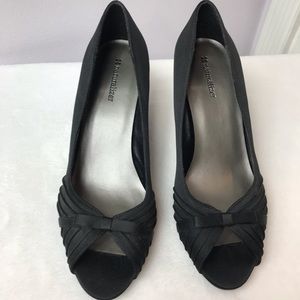 Naturalizer - PLEATS Satin Bow Black Heels